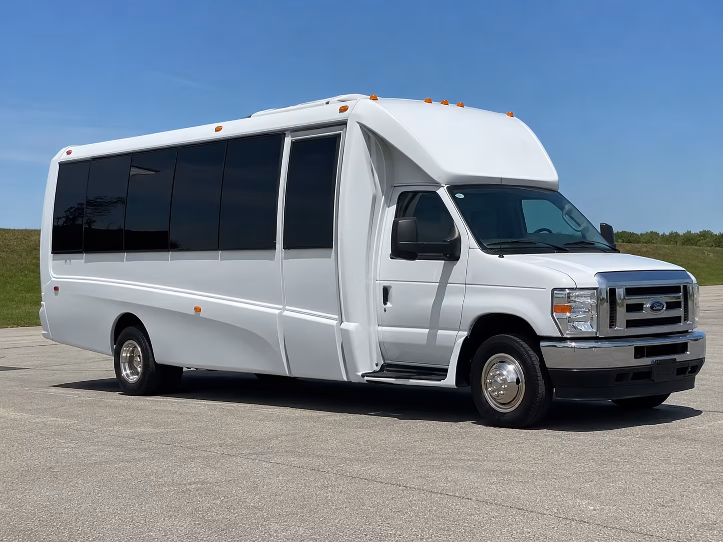 compare party buses minibuses and sprinter vans for prom night