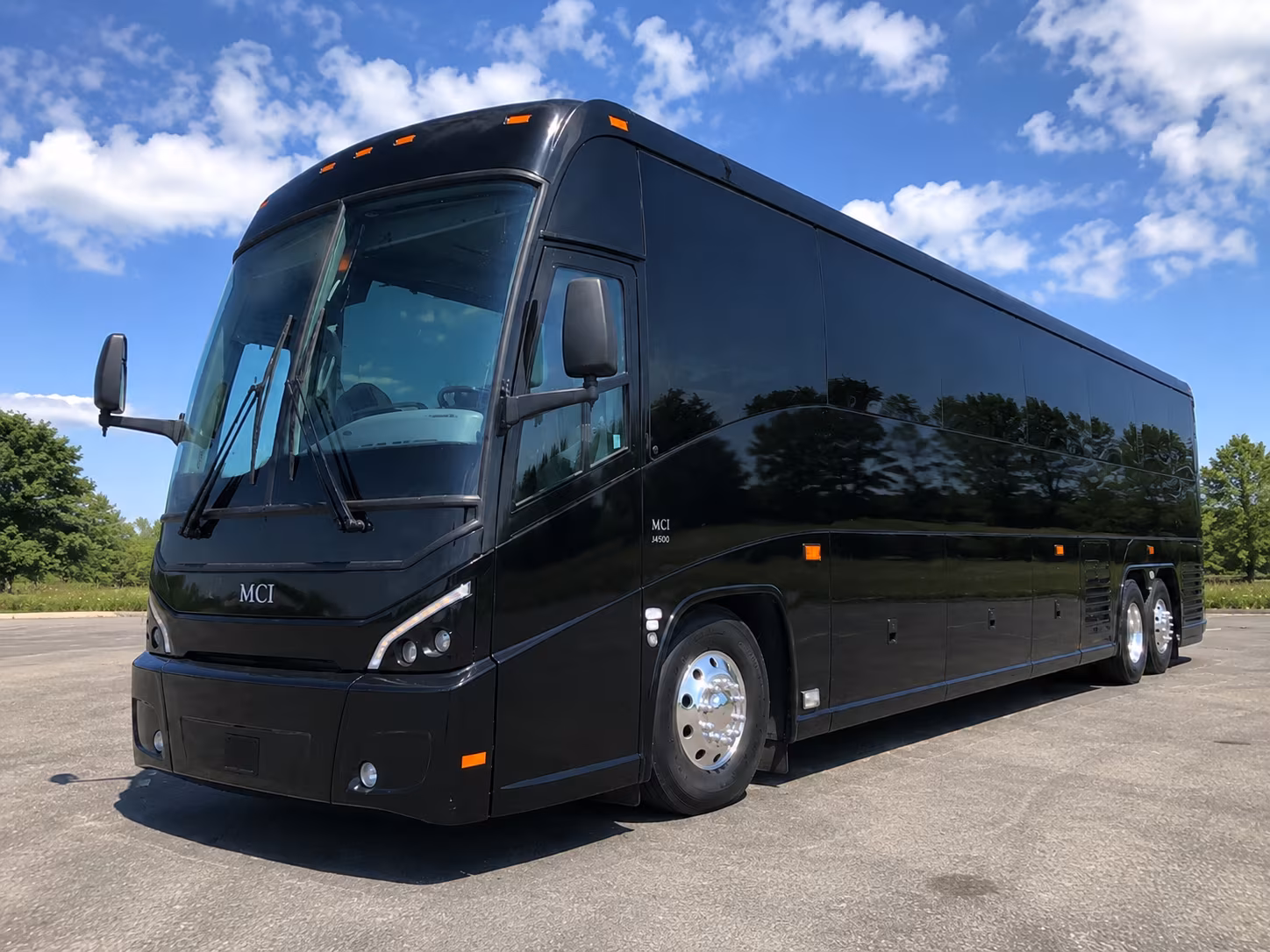 hardwick winery day trips are easy when you have the right bus